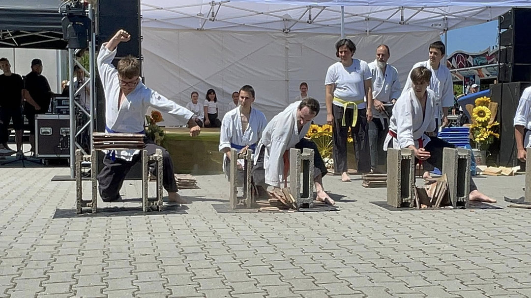 Mobirise Website Builder